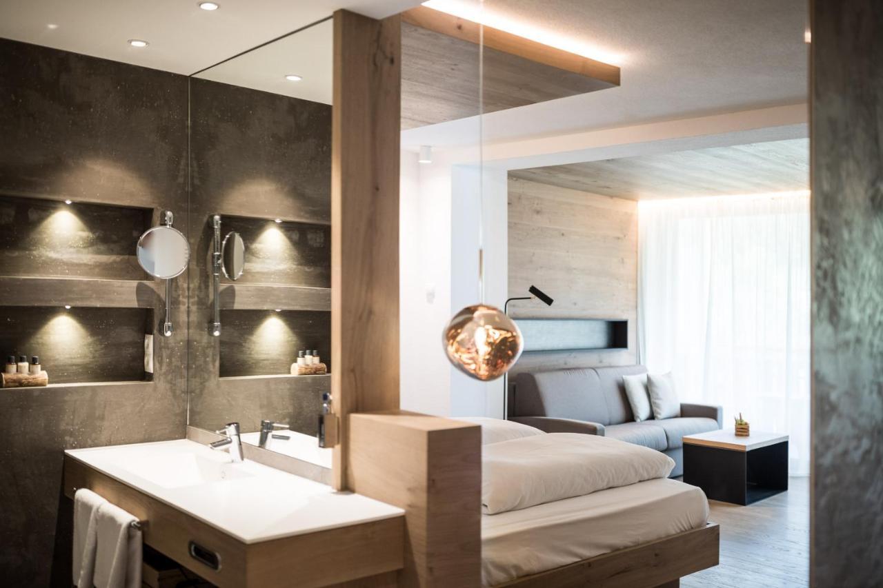 Hotel Petrus Brunico Bagian luar foto