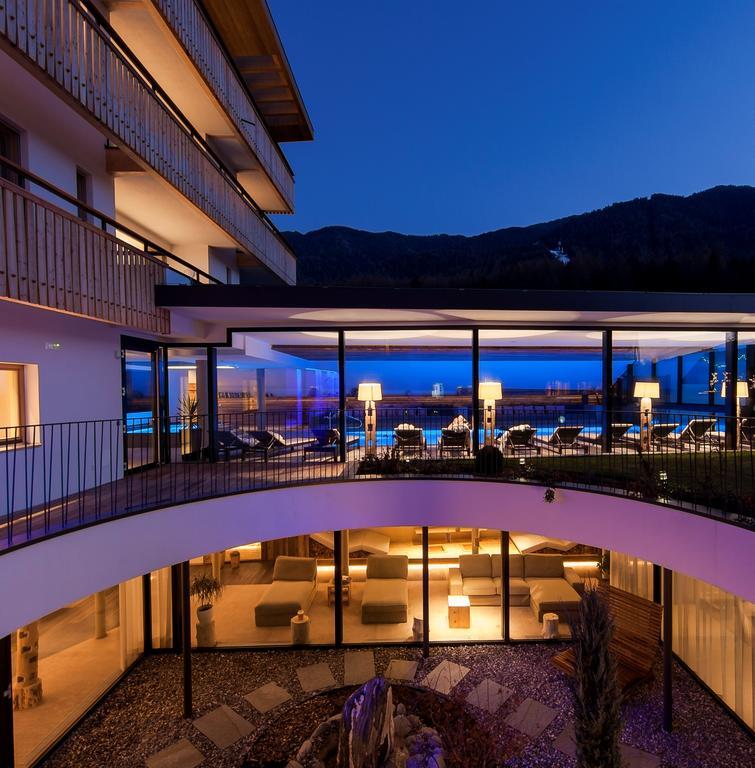 Hotel Petrus Brunico Bagian luar foto