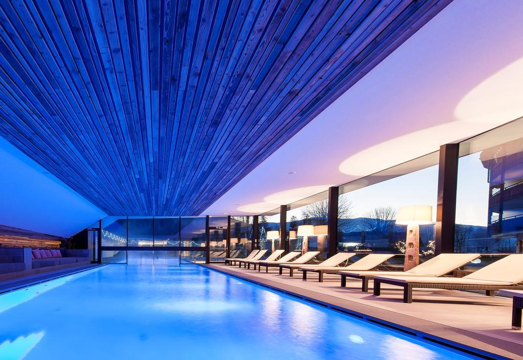 Hotel Petrus Brunico Bagian luar foto