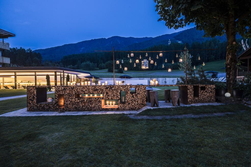 Hotel Petrus Brunico Bagian luar foto